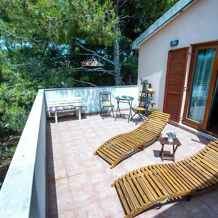 Holiday House Pola *